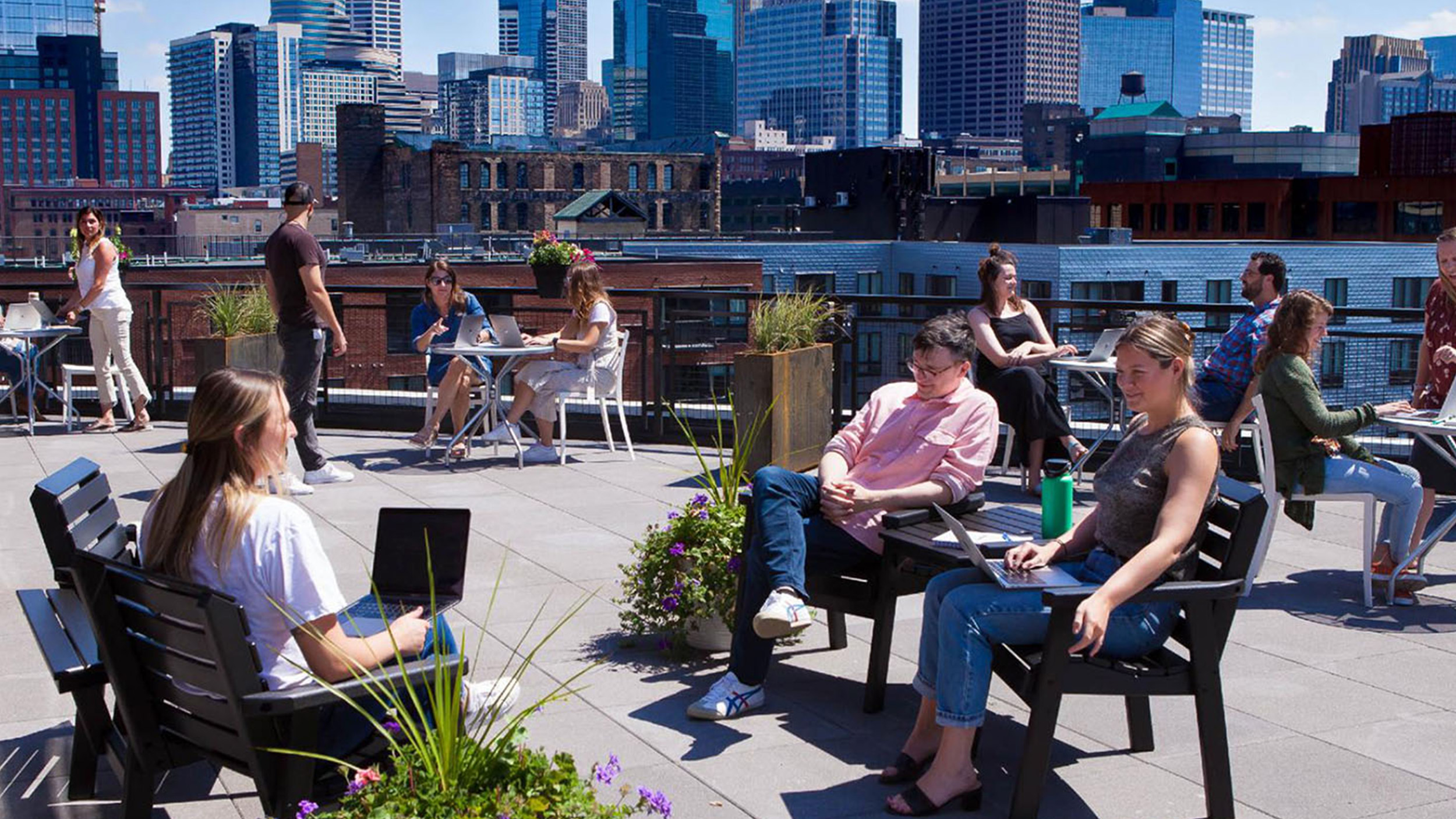 broadhead team members on the Minneapolis office rooftop